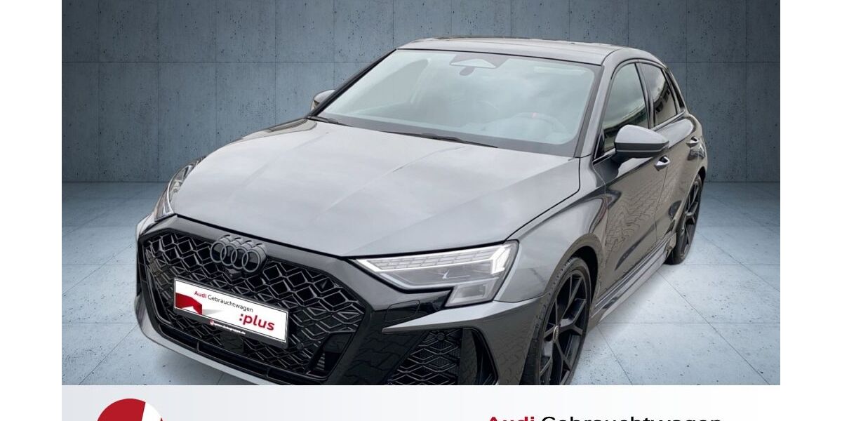 Audi RS3 9.900 km 65.880 &euro; Saal a.d. Donau 93342