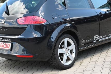 Seat Leon 180.000 km 1.200 &euro; Petting /Waging am See 83367