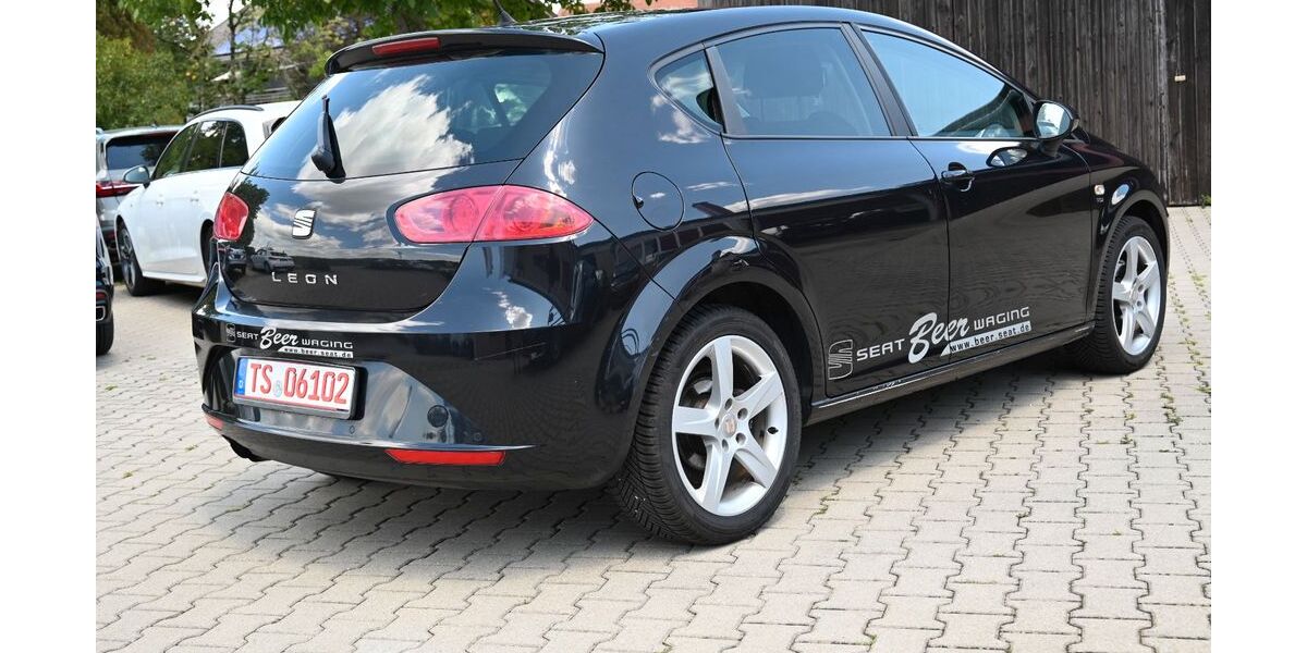 Seat Leon 180.000 km 1.200 &euro; Petting /Waging am See 83367