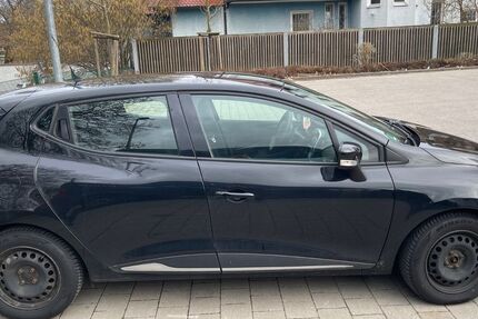 Renault Clio 92.230 km 5.300 &euro; Villingen-Schwenningen 78052