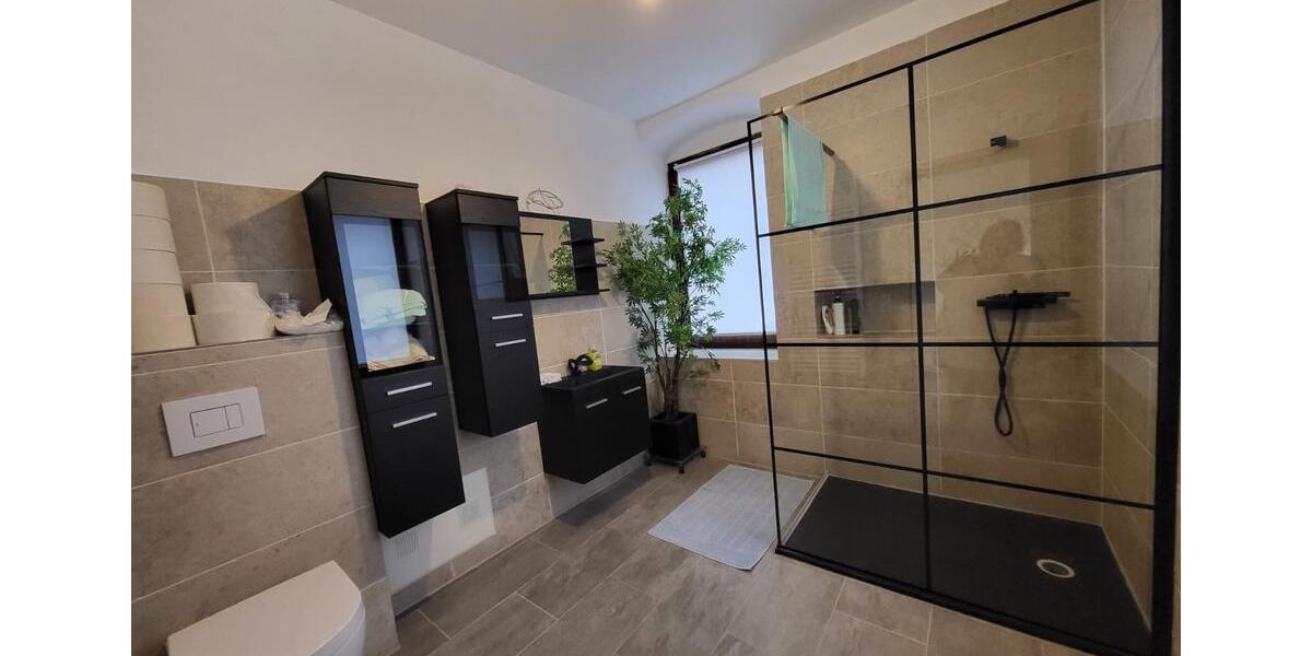 Mehrfamilienhaus, Wohnhaus Teunz - 9 Zimmer, 300 m&sup2;, 520.000&euro; | Angebot:27226370