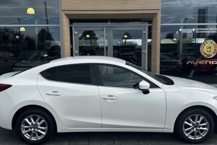 Mazda 3 134.778 km 7.999 &euro; Aschaffenburg 63741