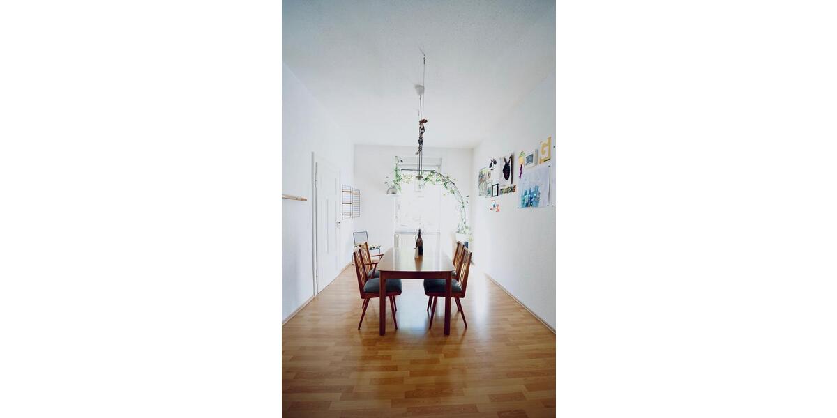 Etagenwohnung Karlsruhe Mühlburg - 4 Zimmer, 94 m&sup2;, 1.800&euro; | Angebot:25973926