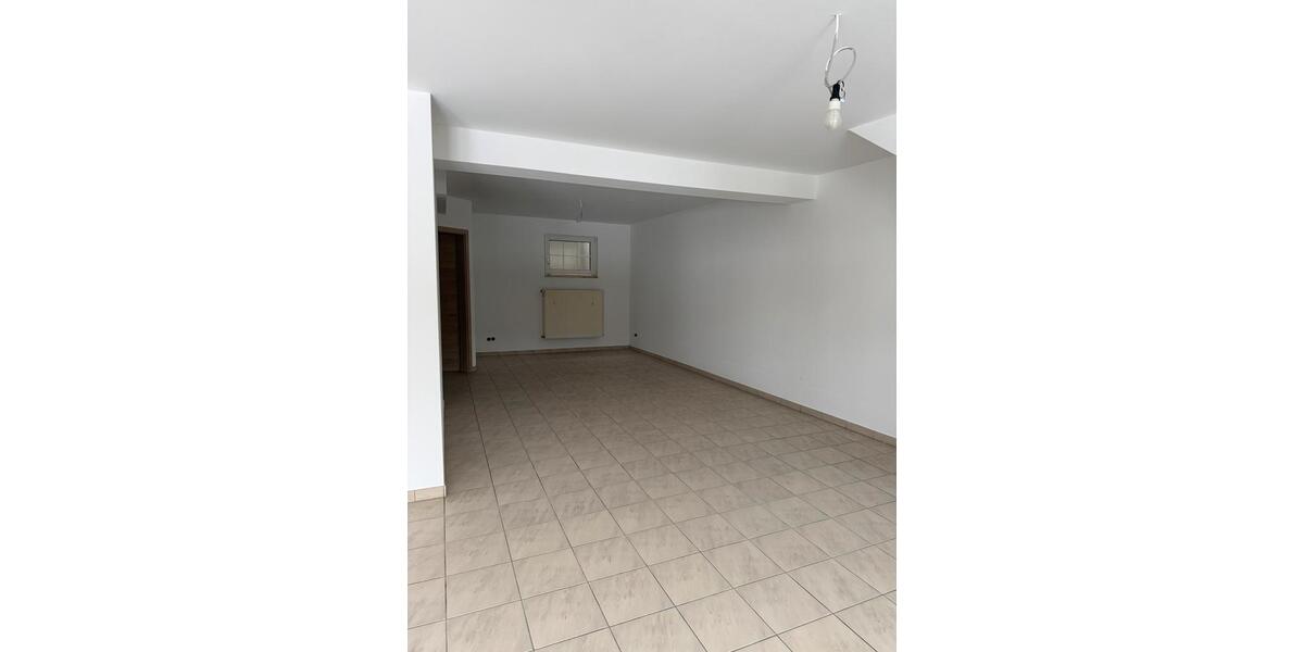 Einfamilienhaus Uersfeld - 5 Zimmer, 135 m&sup2;, 980&euro; | Angebot:24383990