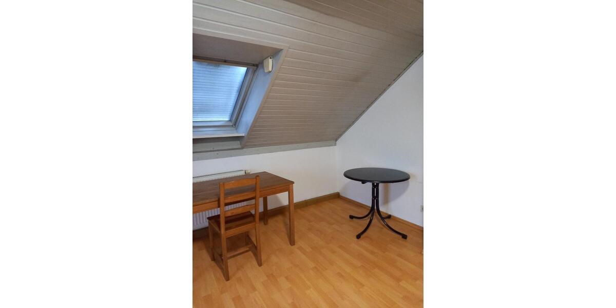 Dachgeschoßwohnung Deggendorf - 1 Zimmer, 30 m&sup2;, 350&euro; | Angebot:26476746