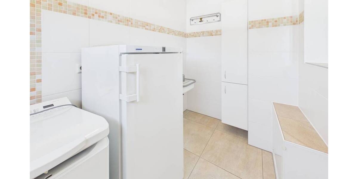 Einfamilienhaus Saarbrücken / Klarenthal Klarenthal - 6 Zimmer, 226 m&sup2;, 630.000&euro; | Angebot:26244752