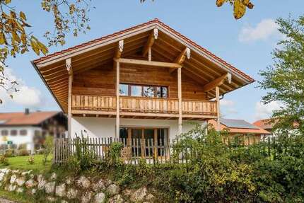 Haus Siegsdorf - 6 Zimmer, 199 m&sup2;, 1.850.000&euro; | Angebot:23259140