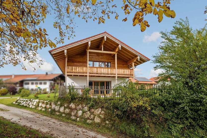 Haus zum Kaufen in Siegsdorf 1.850.000 € 199 m² 6 zimmer