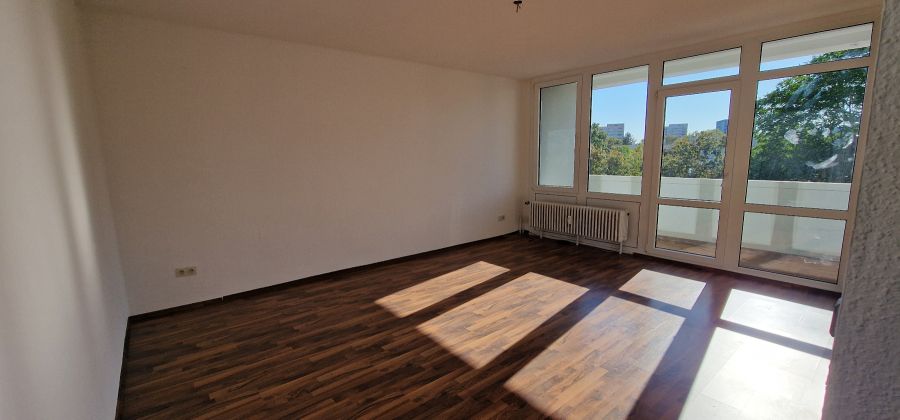 Provisionsfrei* Ruhige 3,5-Zimmer-Wohnung mit Südbalkon & Grünblick - Parkseite direkt unterm Dach in Mannheim-Vogelstang - Etagenwohnung Mannheim Käfertal | Angebot:27223340