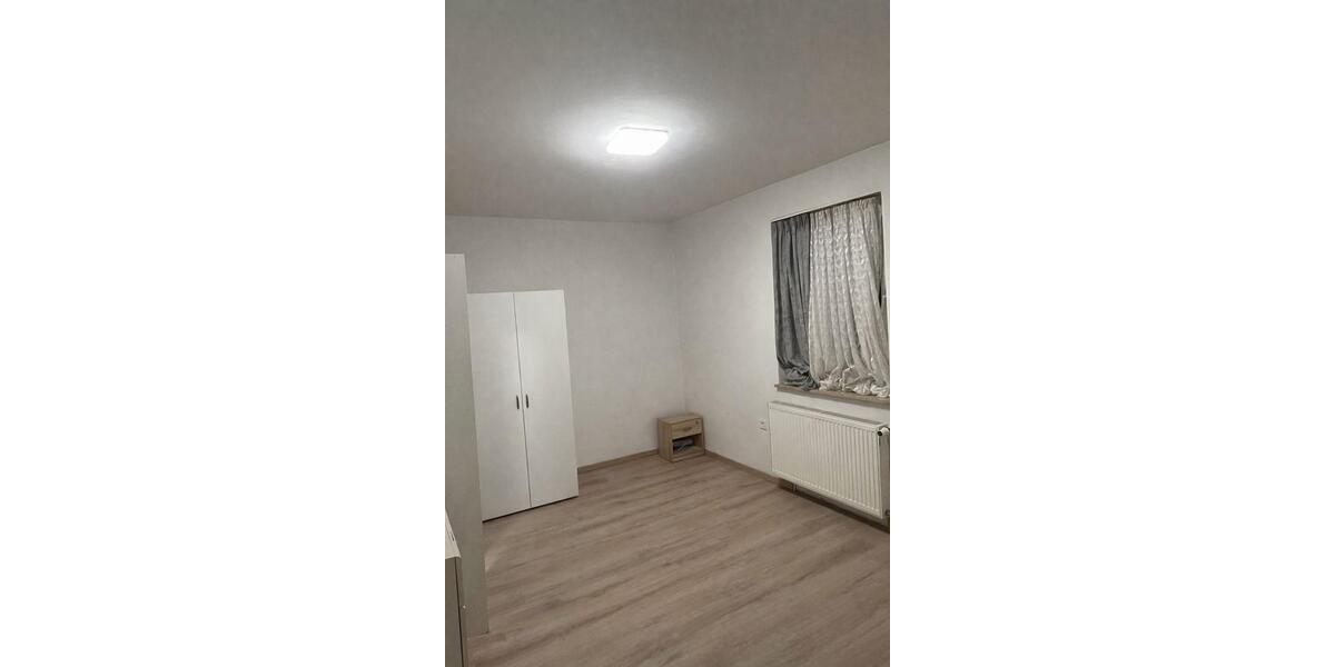 Etagenwohnung Eschwege - 2 Zimmer, 40 m&sup2;, 350&euro; | Angebot:26368514
