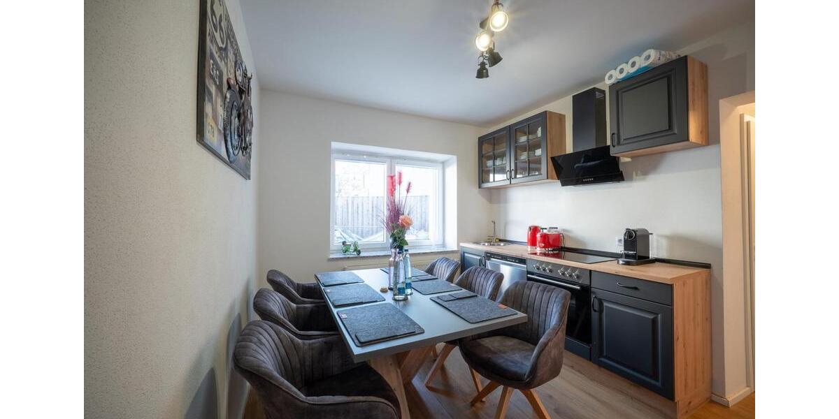 Etagenwohnung Landshut Landshut-West - 3.5 Zimmer, 100 m&sup2;, 1.300&euro; | Angebot:26446493