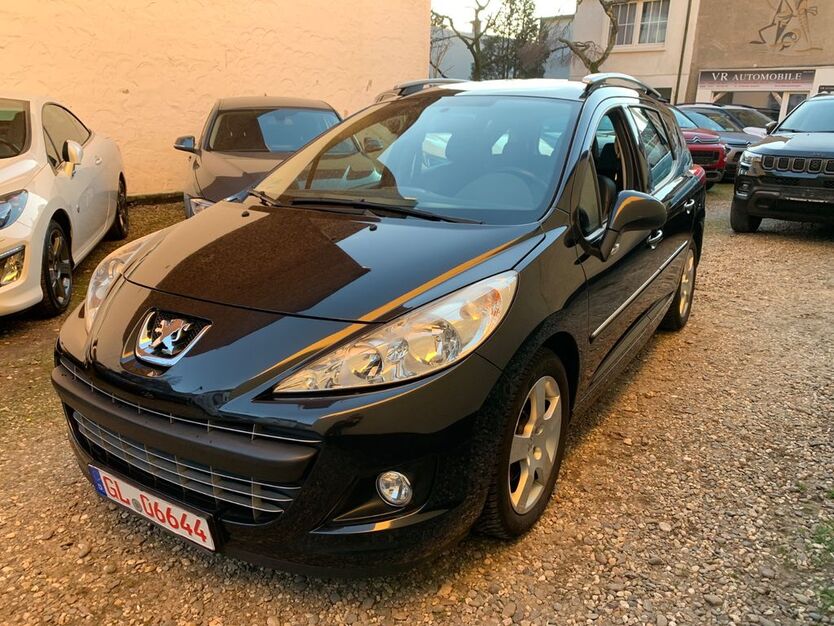 Peugeot 207 149.200 km 3.450 € Bergisch Gladbach 51465