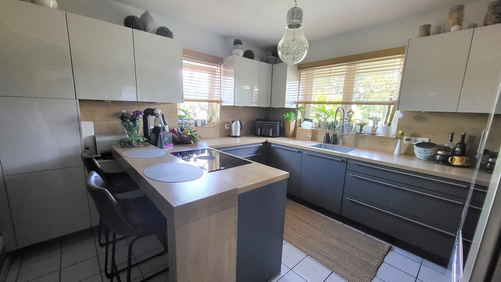 moderne DHH mit Einliegerwohnung im 