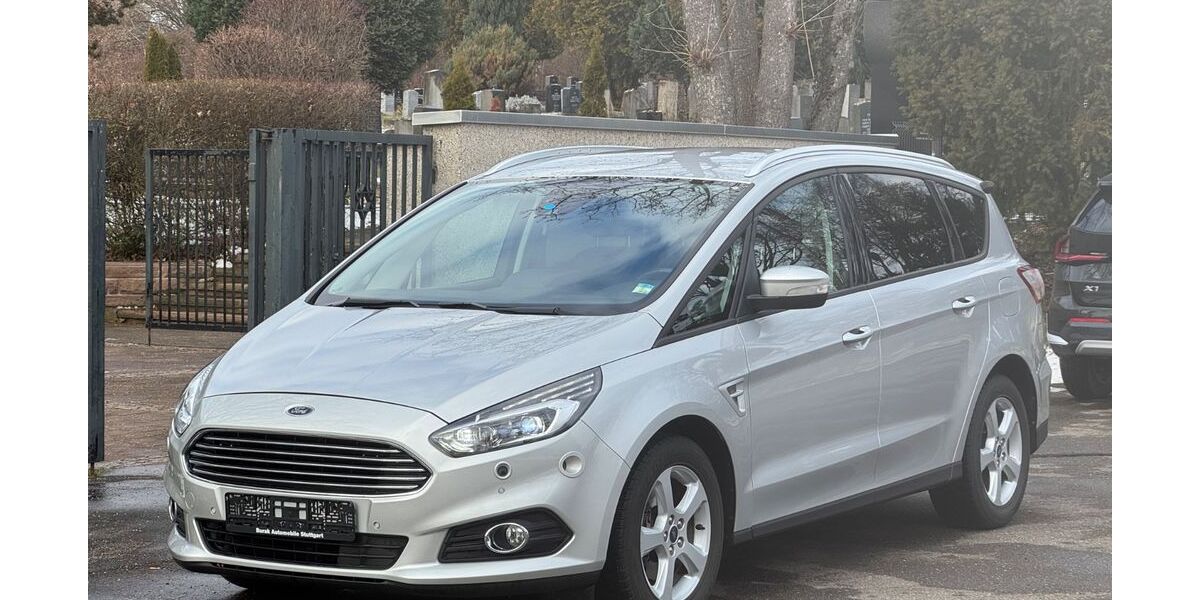 Ford S-Max 92.268 km 14.990 &euro; Stuttgart 70374