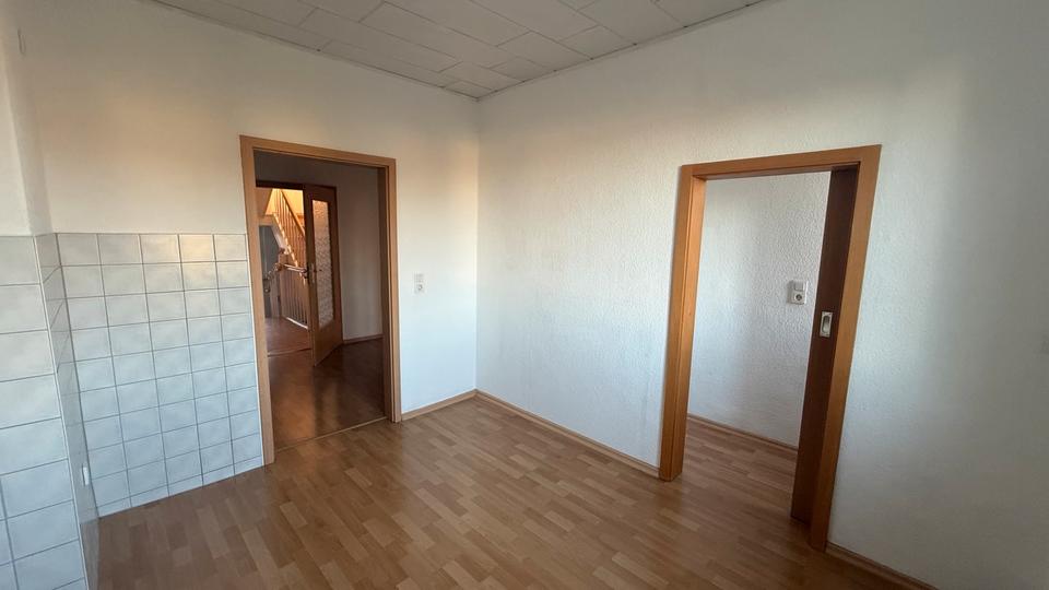 Etagenwohnung Sömmerda - 2 Zimmer, 65 m&sup2;, 649&euro; | Angebot:26409188