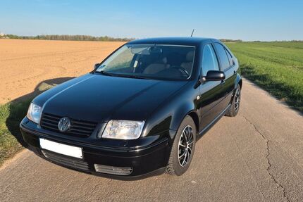 VW Bora 150.631 km 2.500 &euro; Neuss 41472
