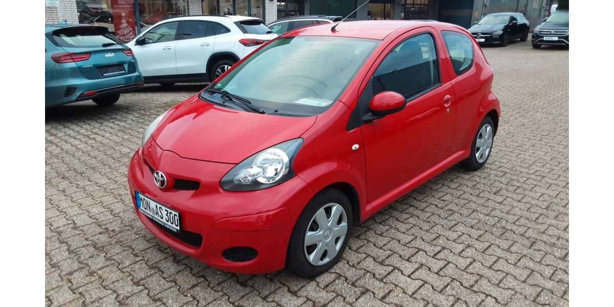 Toyota Aygo (X) 85.000 km 3.990 &euro; Monschau (bei Aachen) 52156