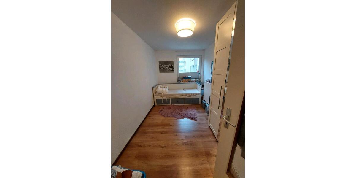 Etagenwohnung Laatzen - 3.5 Zimmer, 90 m&sup2;, 185.000&euro; | Angebot:27019811