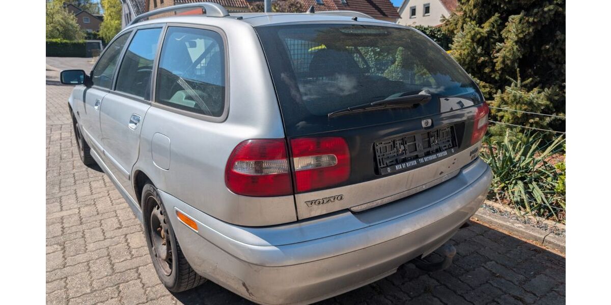 Volvo V40 263.908 km 600 &euro; Beckedorf 31699