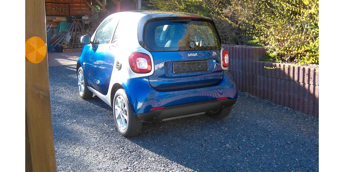 Smart ForTwo 33.554 km 9.498 &euro; Neustadt a.d.Orla 07806