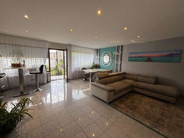 Etagenwohnung Mönchengladbach Süd - 3 Zimmer, 87 m&sup2;, 274.000&euro; | Angebot:27085843