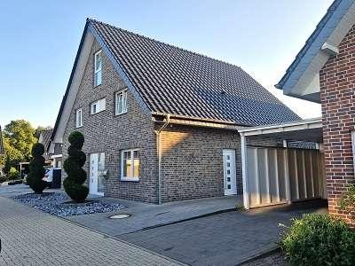 Mehrfamilienhaus, Wohnhaus Rheda-Wiedenbrück Wiedenbrück - 8 Zimmer, 212 m&sup2;, 2.300&euro; | Angebot:26266275