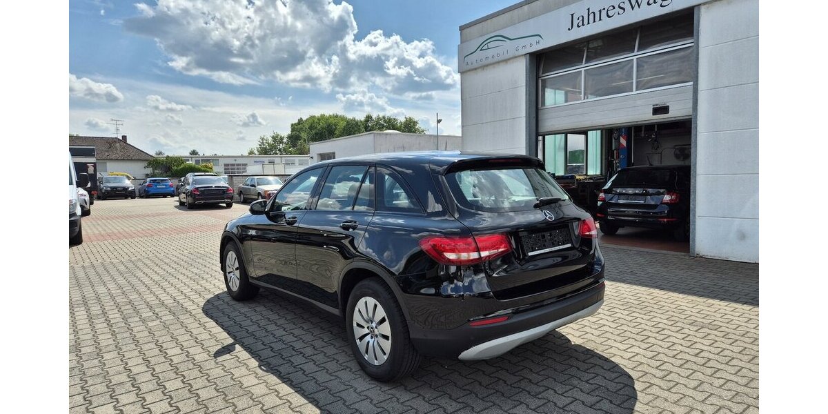 Mercedes-Benz GLC 250 4M Distronic, Rückfahrkamera, AppleCarplay 112.301 km 19.990 &euro; Rodgau 63110