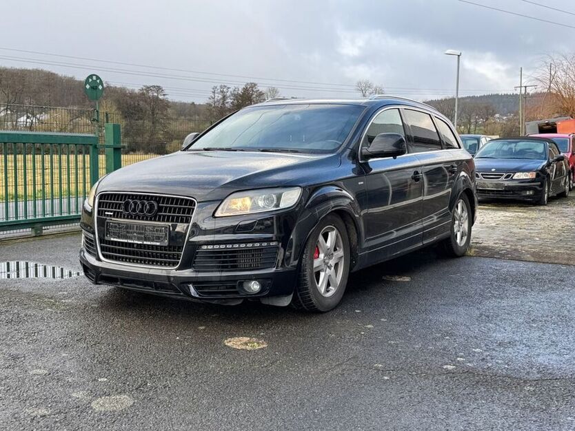 Q7