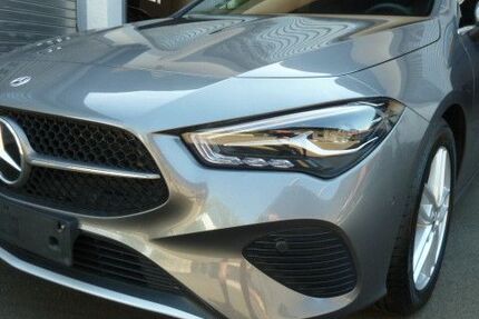 Mercedes-Benz CLA 180 Shooting Brake 29.870 km 23.500 &euro; Simmelsdorf OT Großengsee 91245