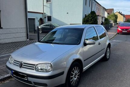 VW Golf 124.500 km 3.000 &euro; Feucht 90537