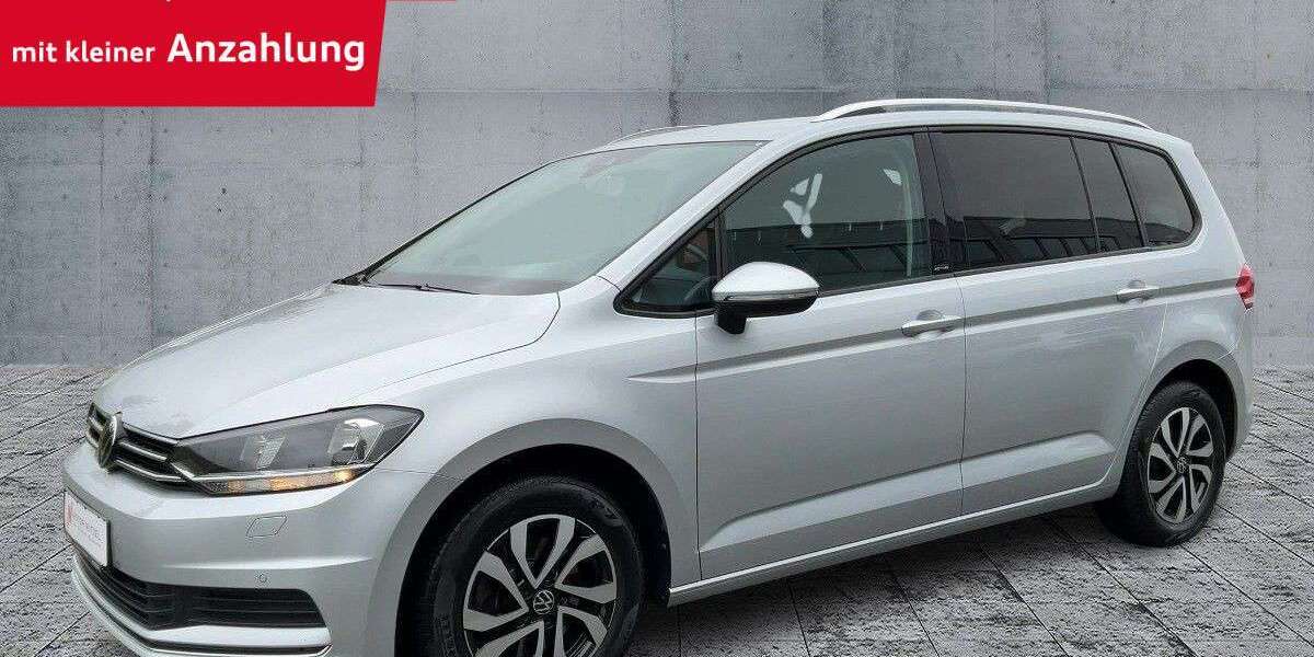 VW Touran 64.052 km 23.990 &euro; Hof 95030