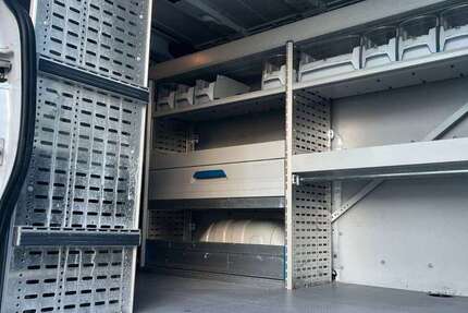 Opel Vivaro 72.892 km 15.999 &euro; München 81825