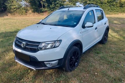 Dacia Sandero 24.000 km 8.300 € Lirstal 56767