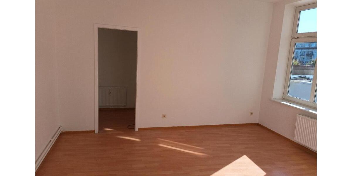 Etagenwohnung Güstrow - 3 Zimmer, 74 m&sup2;, 575&euro; | Angebot:26383757