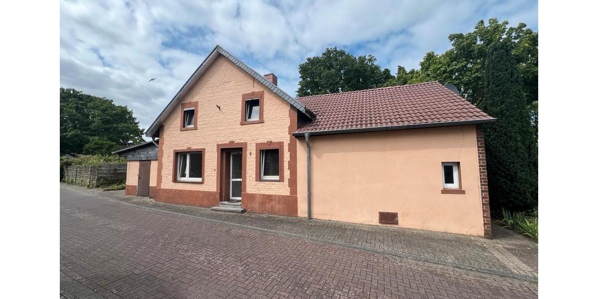 Einfamilienhaus Wassenberg - 4 Zimmer, 120 m&sup2;, 150.000&euro; | Angebot:27141919
