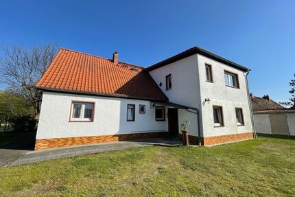 Genügend Platz für Jedermann! Ein- oder Zweifamilienhaus - hier sind alle Möglichkeiten offen!