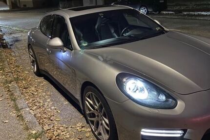 Porsche Panamera 185.000 km 27.799 &euro; München 81549