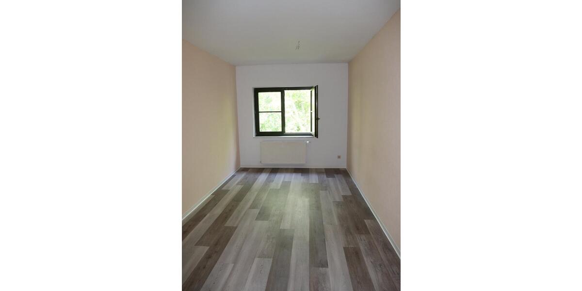 Niedrigenergie- Familienwohnung mit außergewöhnlichem Grundriss 4 zimmer