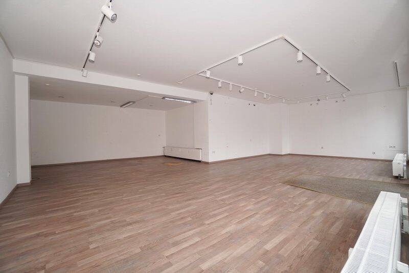 Gewerbeobjekt Detmold Spork-Eichholz - 2 Zimmer, 1.000&euro; | Angebot:26835618
