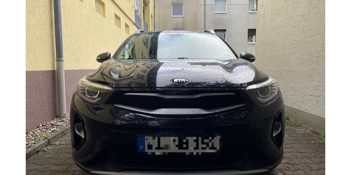 Kia Stonic 72.850 km 12.500 &euro; Wiesbaden 65191