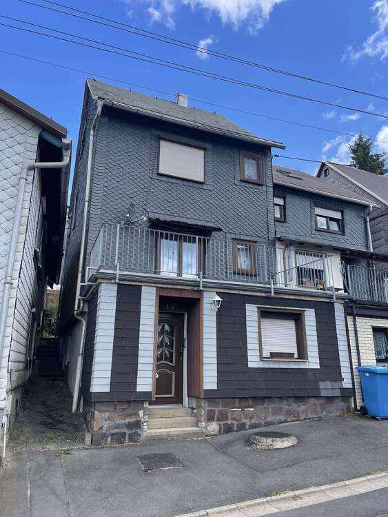 Haus zum Kaufen in Masserberg OT Schnett 48.000 € 125 m²