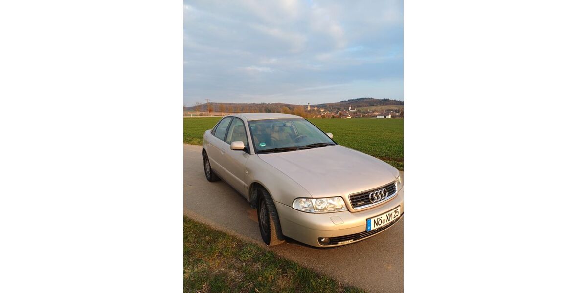Audi A4 178.000 km 2.900 &euro; Mönchsdeggingen 86751