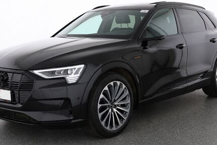 Audi e-tron 50.000 km 33.480 &euro; Berlin 12103