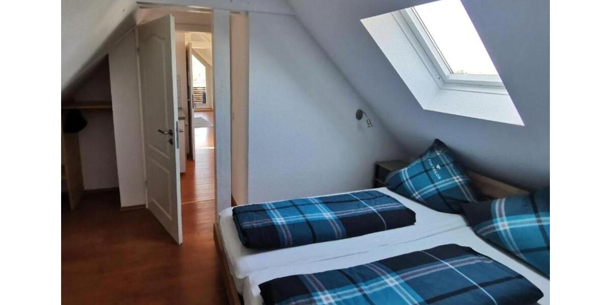 Schöne möblierte Ferienwohnung mit Balkon zur Untermiete 2 zimmer