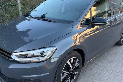 VW Touran 27.256 km 31.950 &euro; Lübeck 23566