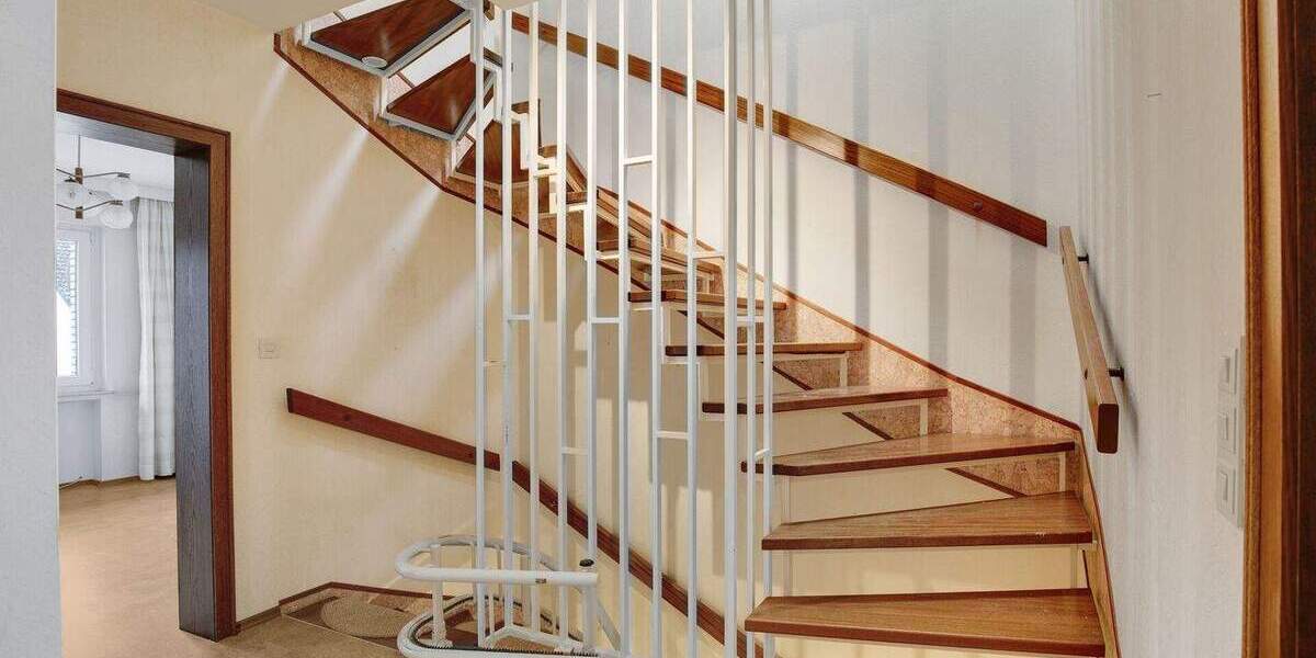 Reihenmittelhaus Bielefeld Sennestadt - 5 Zimmer, 108 m&sup2;, 330.000&euro; | Angebot:24779442