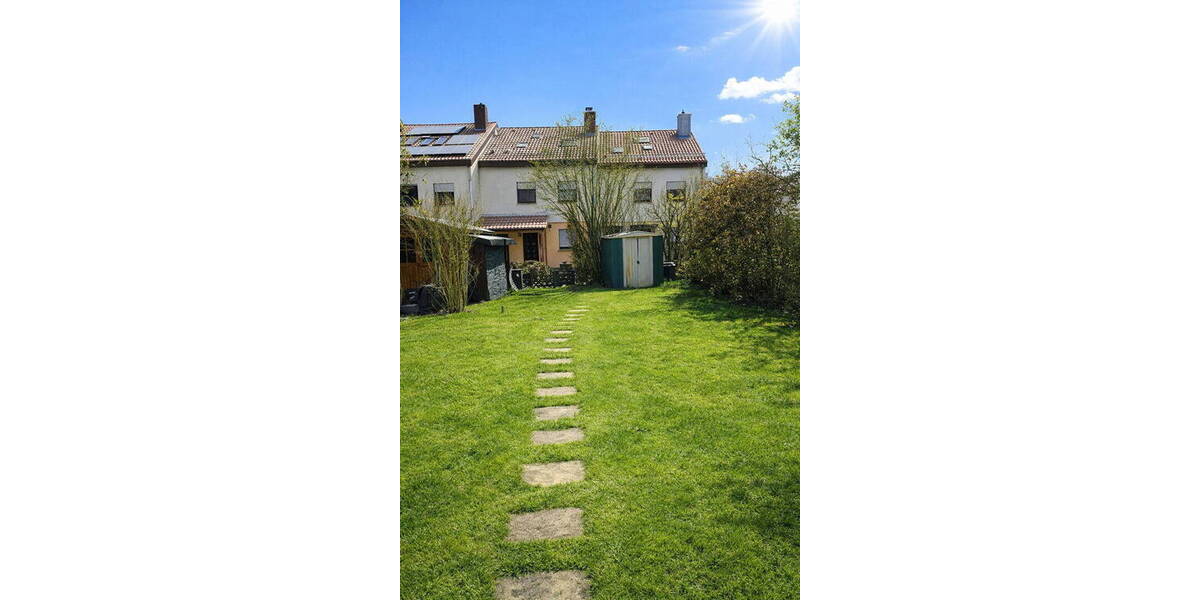 Reihenmittelhaus Villingen-Schwenningen Schwenningen - 7 Zimmer, 124 m&sup2;, 276.000&euro; | Angebot:26244059