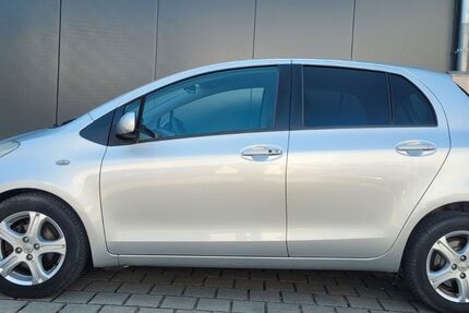 Toyota Yaris 186.000 km 3.100 &euro; Puchheim (nähe München) 82178