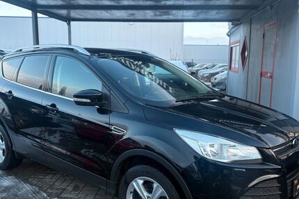 Ford Kuga 206.876 km 7.999 &euro; Enger 32130
