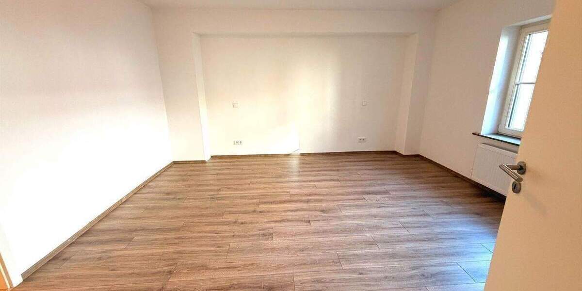Etagenwohnung Kordel - 3 Zimmer, 92 m&sup2;, 775&euro; | Angebot:26433529